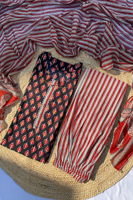 Plus Size Black Ajrakh Print Cotton Kurti Pant Set – Elegant Ethnic Wea