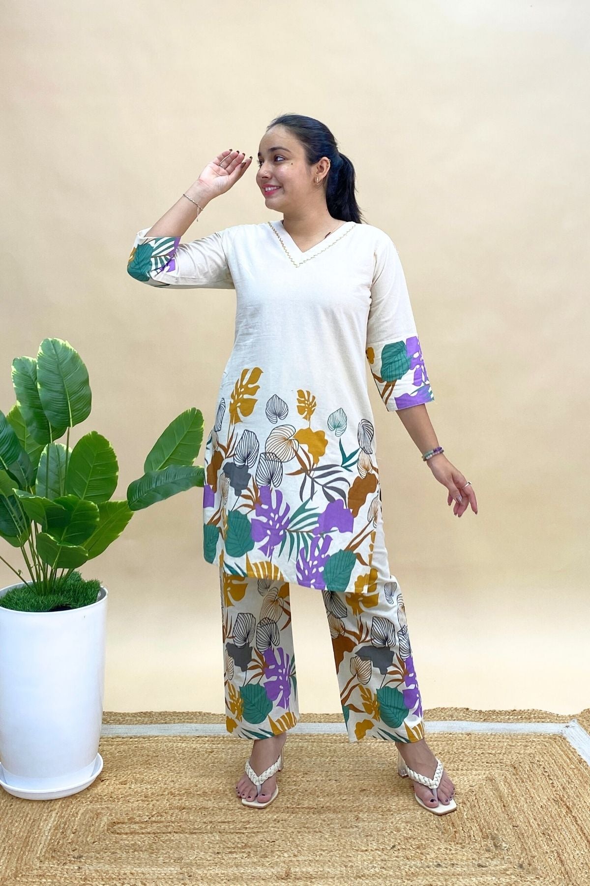 Khadi Cotton Short Co-ord Set with Printed V-Neck Top & Semi-Plazo Pants