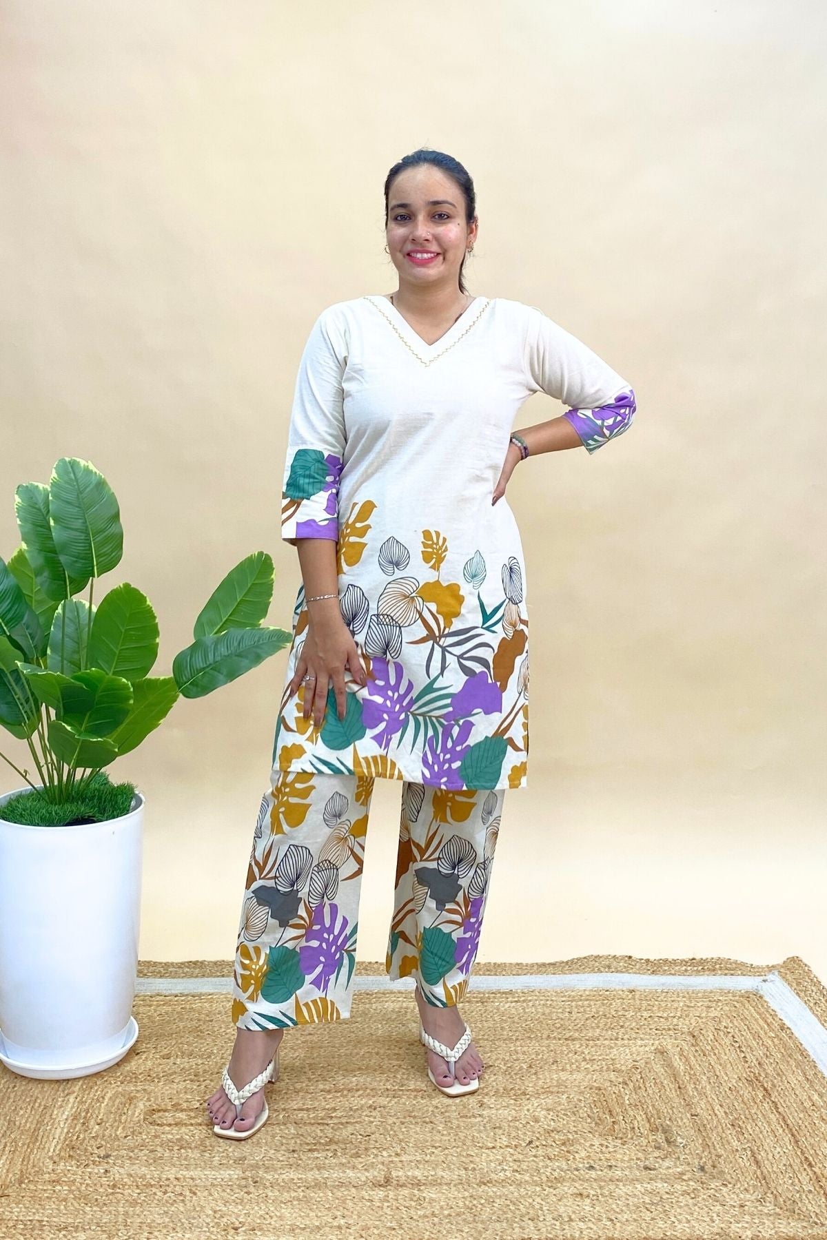 Khadi Cotton Short Co-ord Set with Printed V-Neck Top & Semi-Plazo Pants