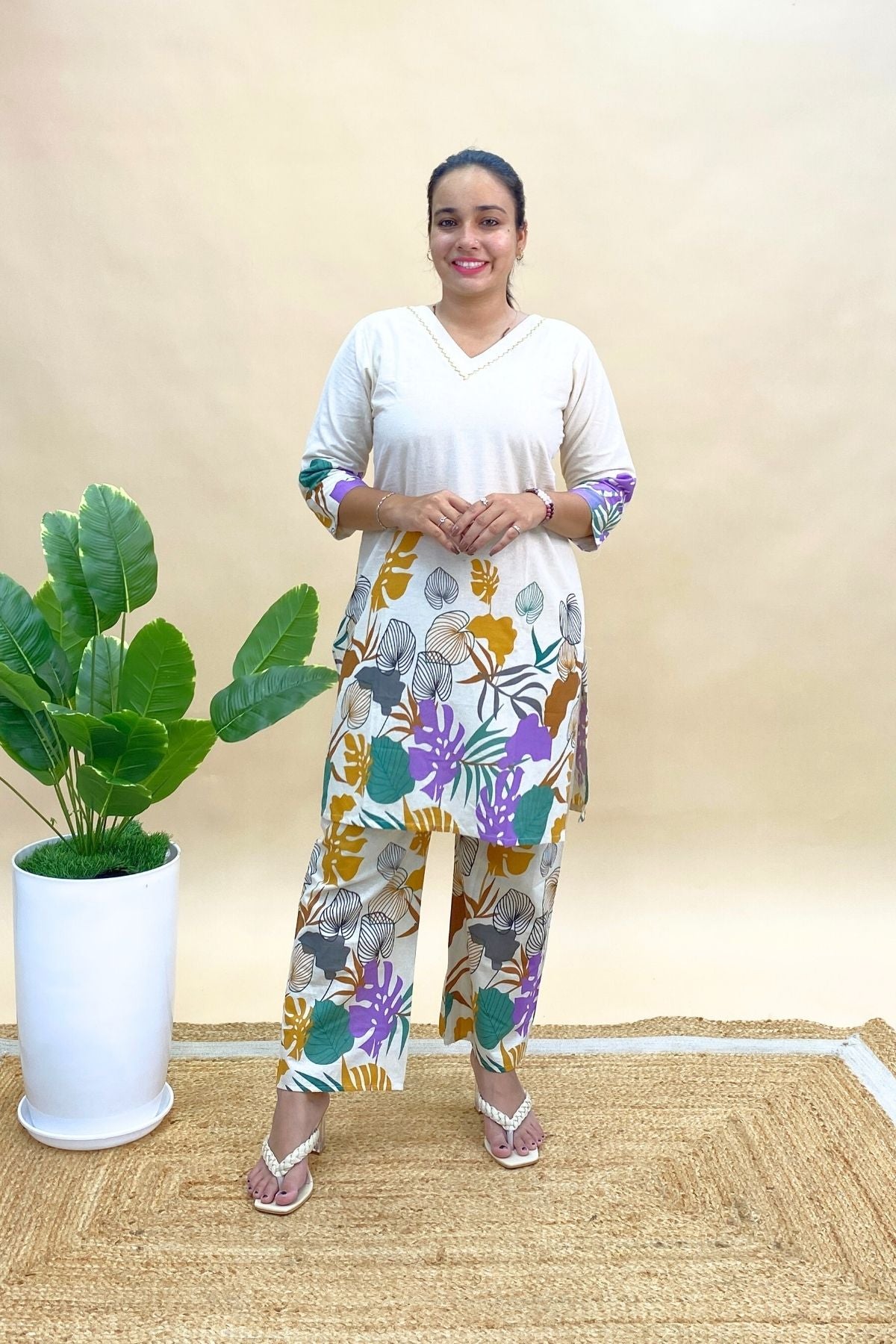 Khadi Cotton Short Co-ord Set with Printed V-Neck Top & Semi-Plazo Pants