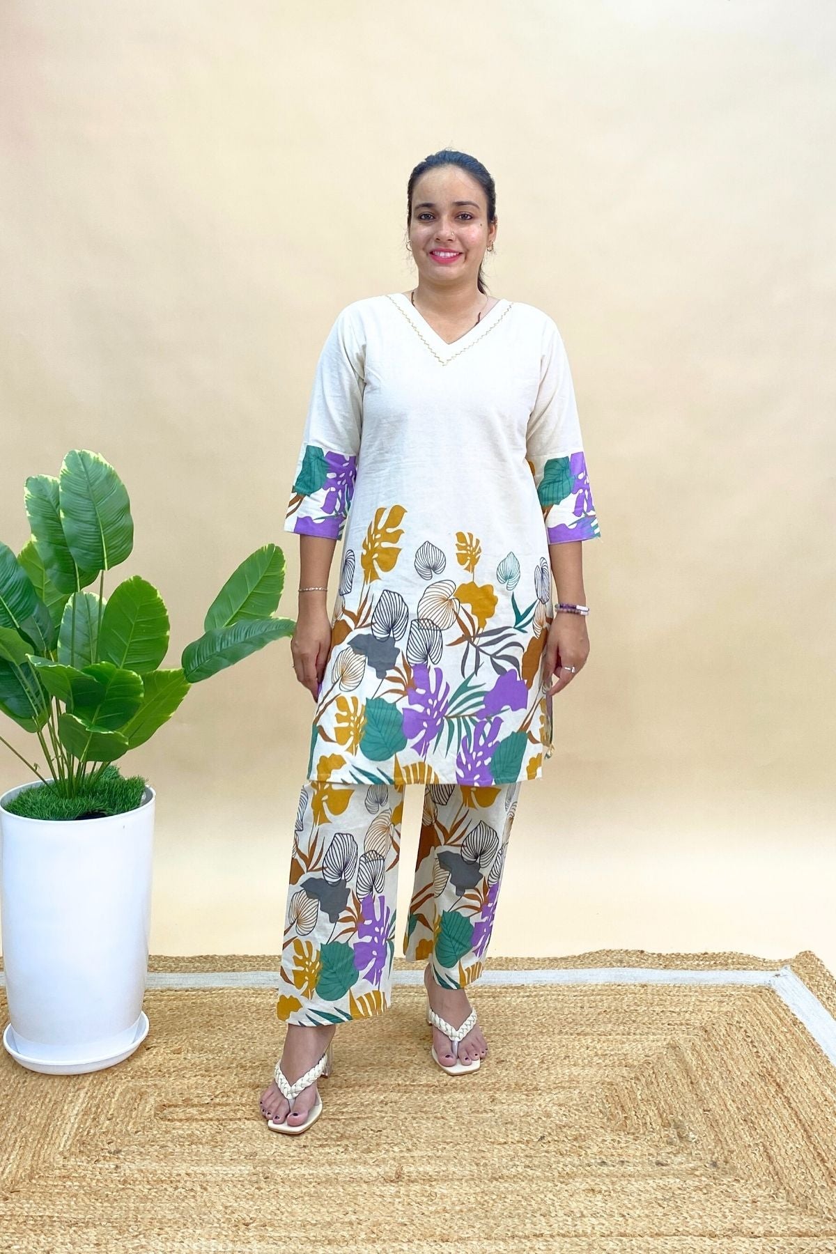 Khadi Cotton Short Co-ord Set with Printed V-Neck Top & Semi-Plazo Pants