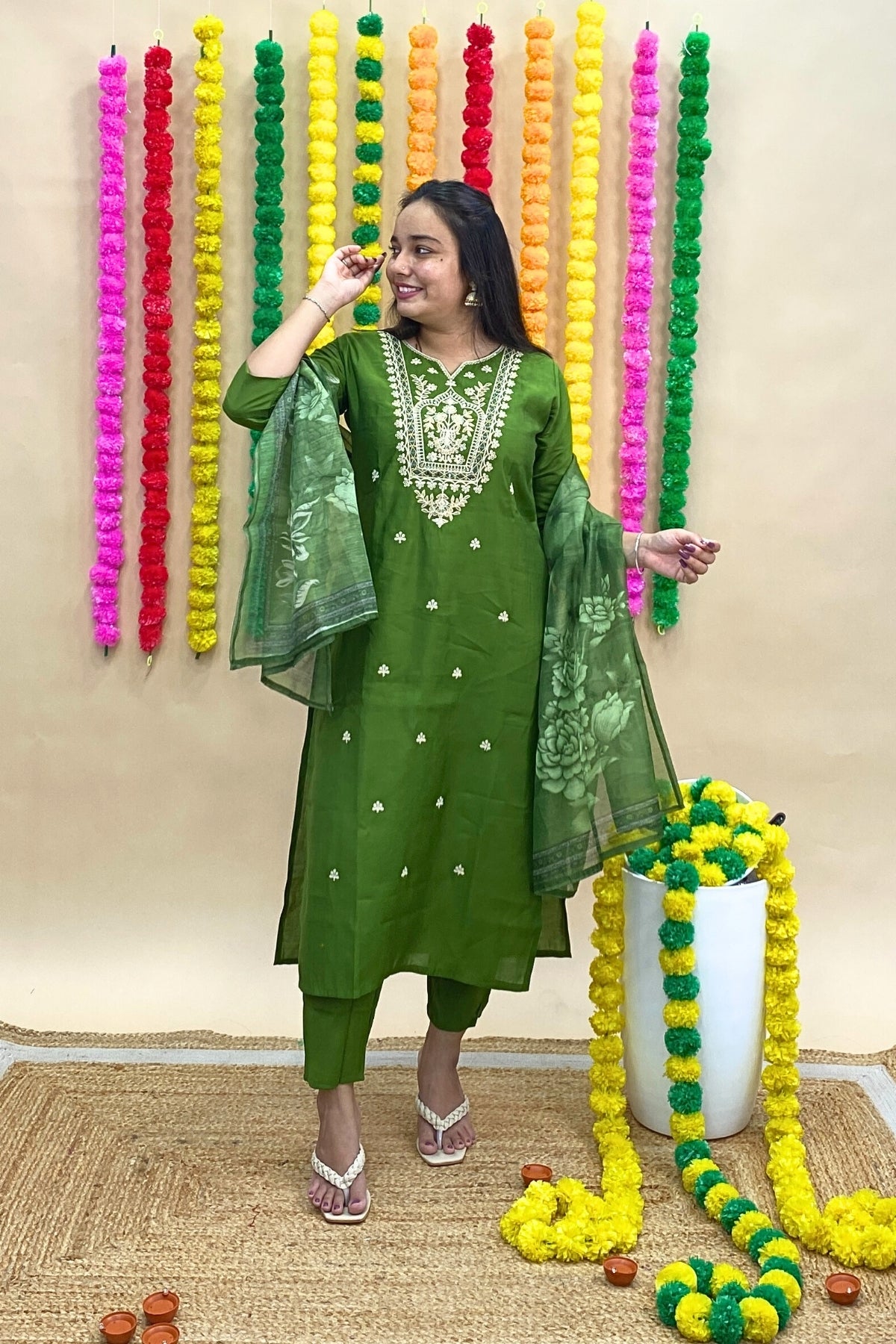 Dark Mehndi