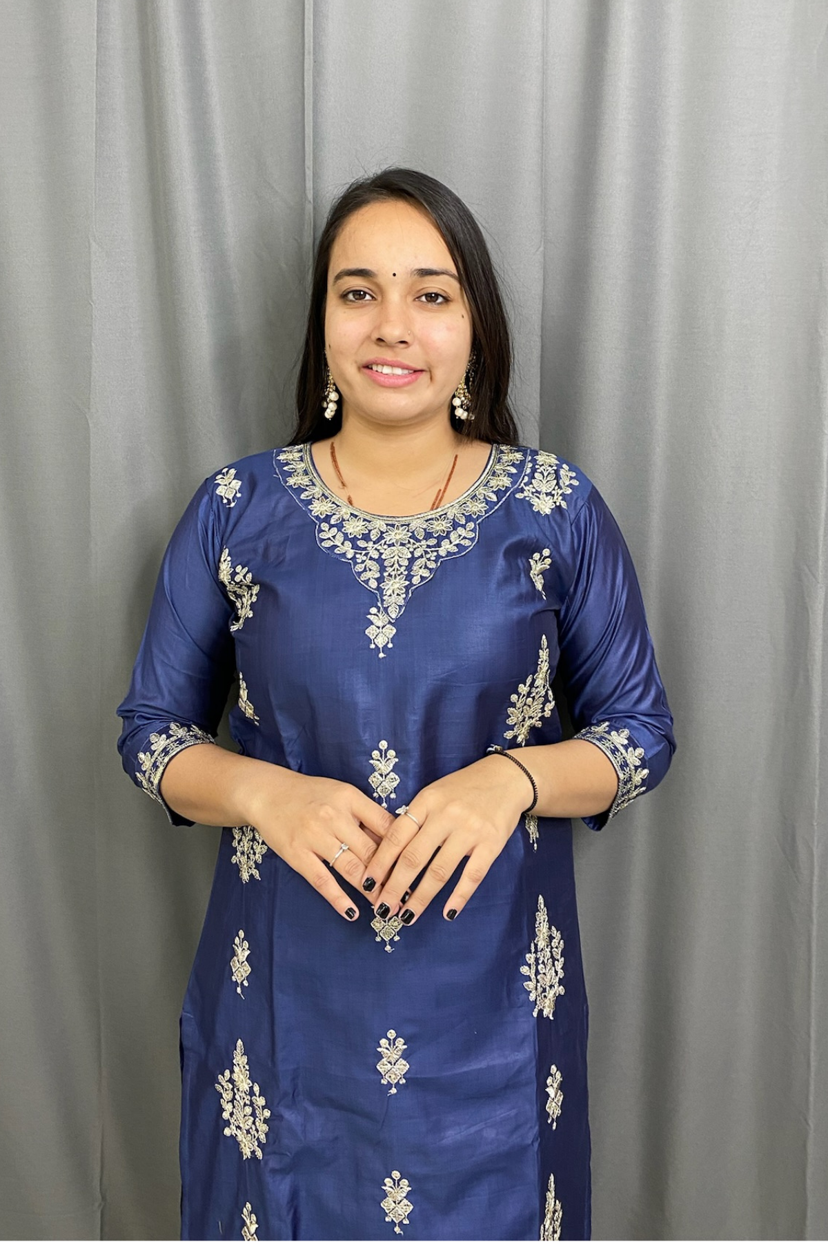 Roman Silk Kurti Pant Dupatta Set with Exquisite Zari Work and Elegant Detailing