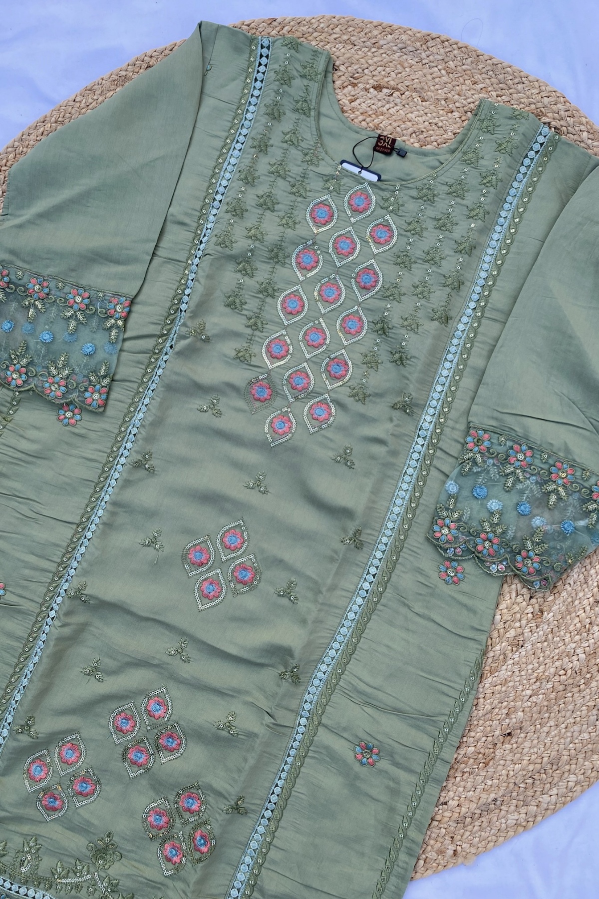 Plus Size Pakistani Style Roman Silk Kurti with Embroidery & Lace Work – Festive Ethnic Wea