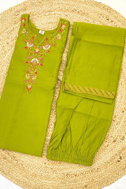 Parrot Green