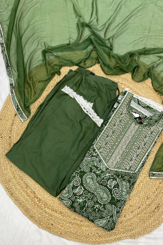 Plus Size Green Ghera Kurti Pant Dupatta Set, Paisley Printed Ethnic Wear for Curvy Comfort