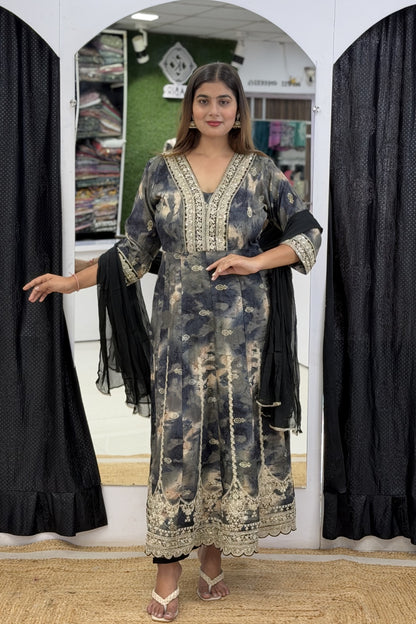 Heavy Rayon Tie-Dye Print V-Neck Full Ghera Anarkali Kurti Pant Set