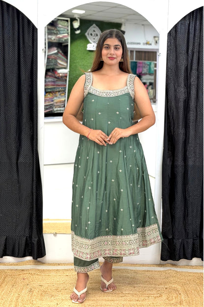 Roman Silk Sleeveless Anarkali Suit Set with Tikki Embroidery & Lace Dupatta