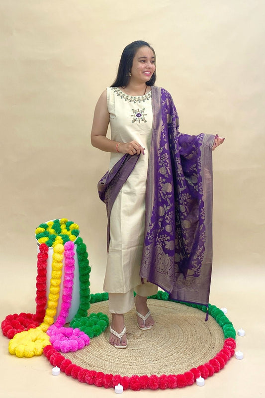 Premium Gadwal Sleeveless Kurti Pant Set – Abhla, Thread & Cut Dana Embroidered Neckline with Contrast Banarasi Dupatta