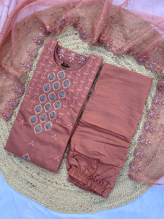 Plus Size Pakistani Style Roman Silk Kurti with Embroidery & Lace Work – Festive Ethnic Wea