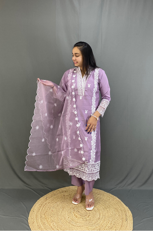 Light Purple Roman Silk V Neck Kurti Set with White Embroidery, Lace Detailing & Organza Dupatta