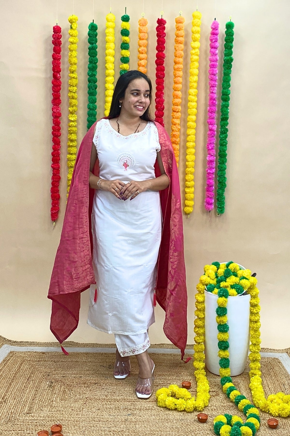 Roman Silk Sleeveless Kurti Pant Set with Contrast Banarasi Dupatta – Peacock Embroidered Neckline
