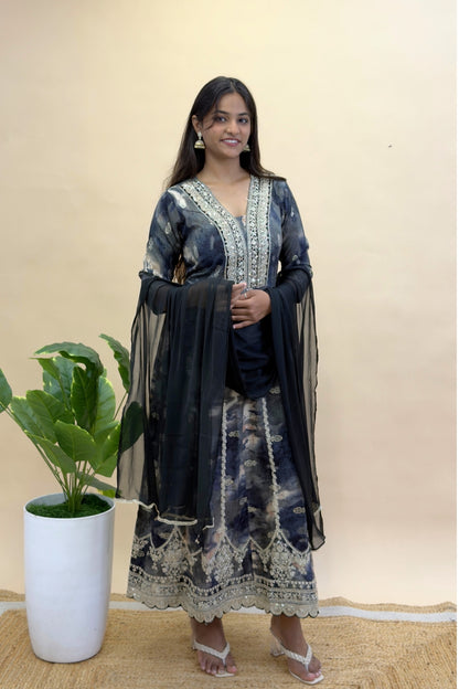 Heavy Rayon Tie-Dye Print V-Neck Full Ghera Anarkali Kurti Pant Set