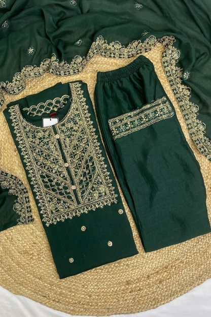 Plus-Size Roman Silk Kurti Pant Set with Intricate Zari Work & Stylish Handbag