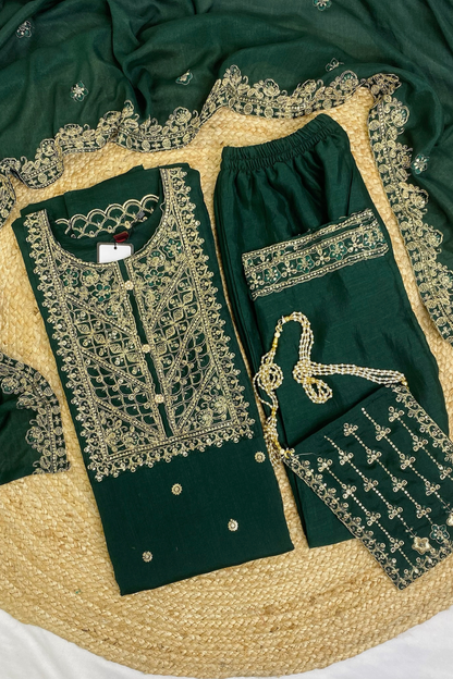 Plus-Size Roman Silk Kurti Pant Set with Intricate Zari Work & Stylish Handbag